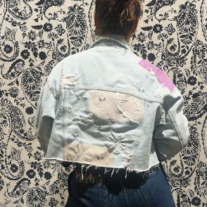 Vyšívaná bunda #096 – džínová - první obrázek z galerie